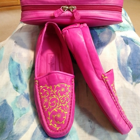 Cole Haan Shoes - Cole Haan glove leather house slipper w/ case